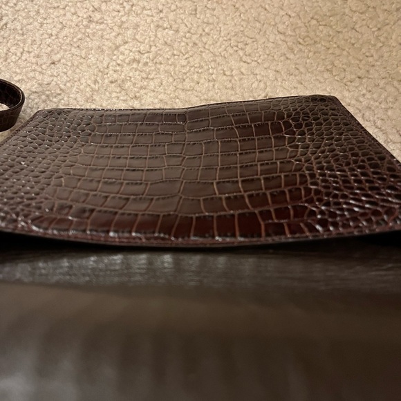 Trademark Croc embossed Leather Bag - Picture 6 of 9